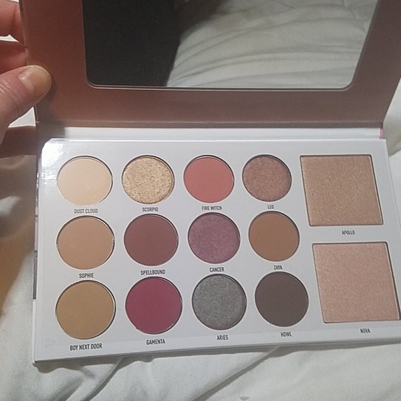 MORPHE X MANNY MUA - Picture 2 of 4